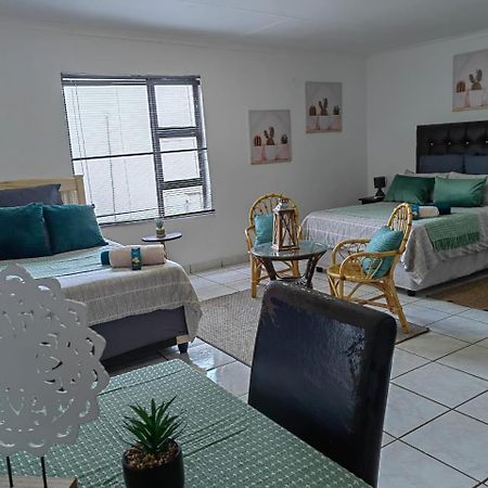 Kono Kono Guesthouse Northam Екстериор снимка